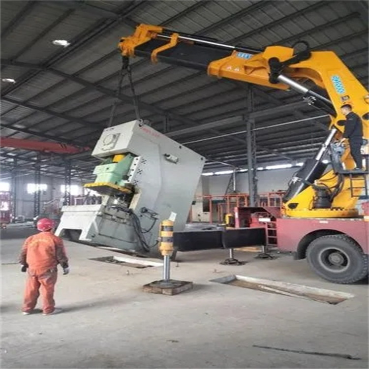 常州武进80吨折臂吊车出租附近电话